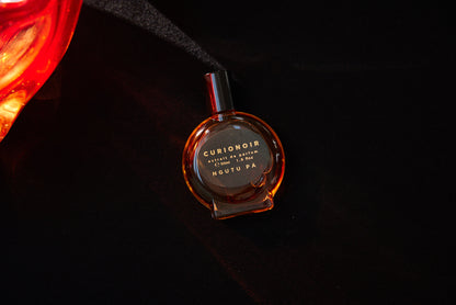 Extrait de Parfum ヌトゥパ